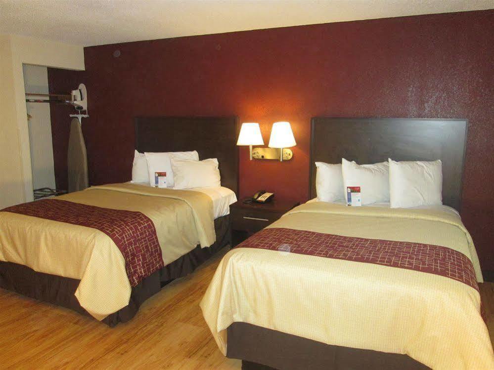 Hotel Red Roof Plus+ &